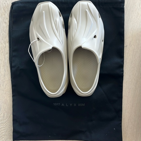 New 1017 Alyx mono slip on eu37 - Picture 2 of 9